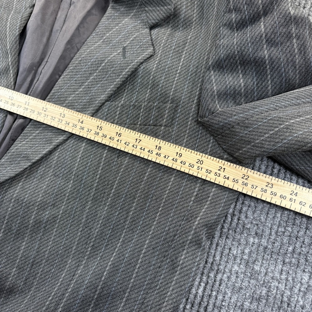 Yves Saint Laurent Blazer Mens 44 Gray Wool Pinstripe Two Button Suit‎ Jacket - Picture 5 of 8